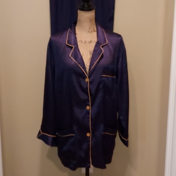 Victoria's Secret Other - Victoria's Secret pajama 2 piece set